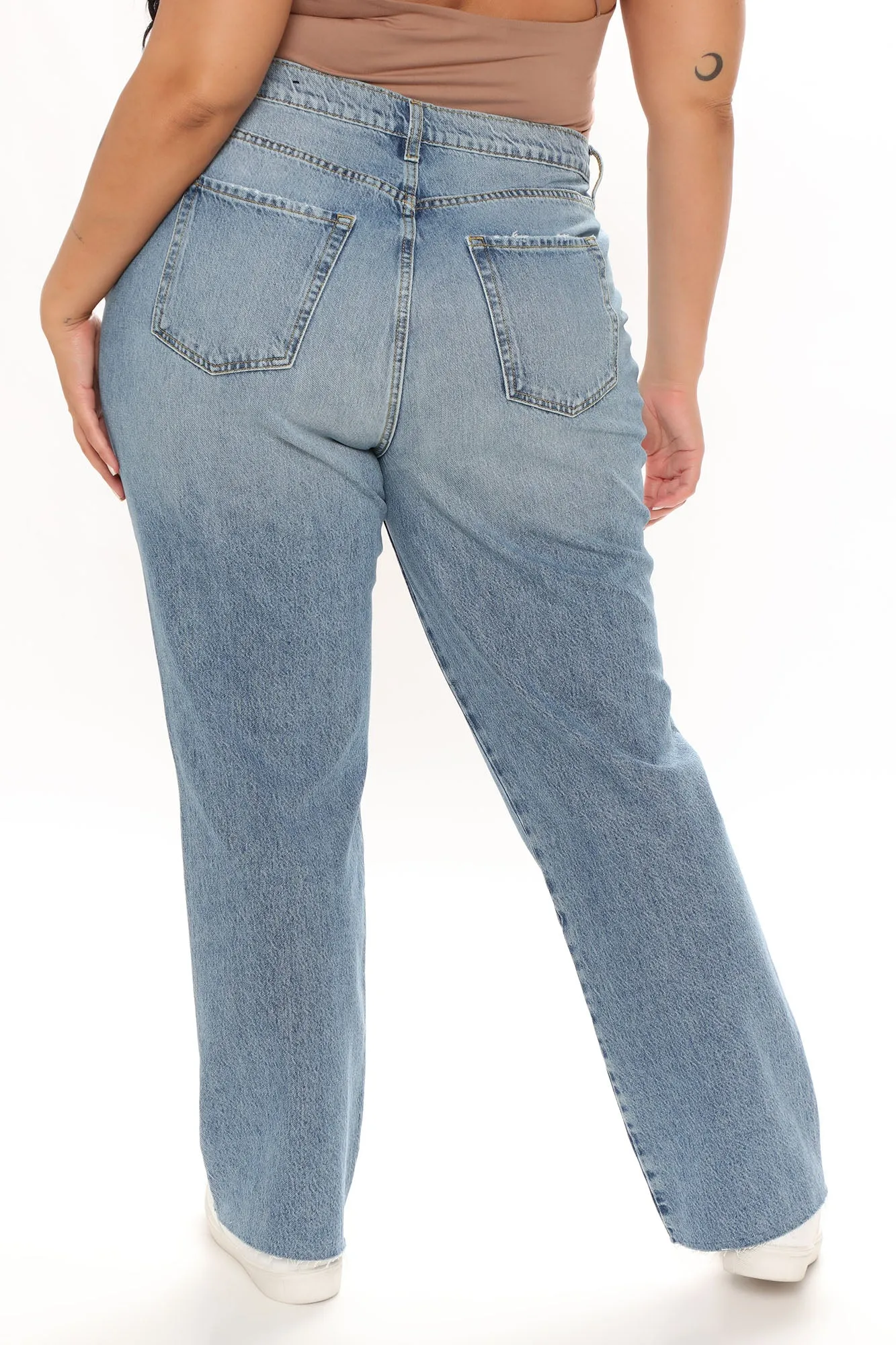 90's Babe Straight Leg Jeans - Medium Blue Wash