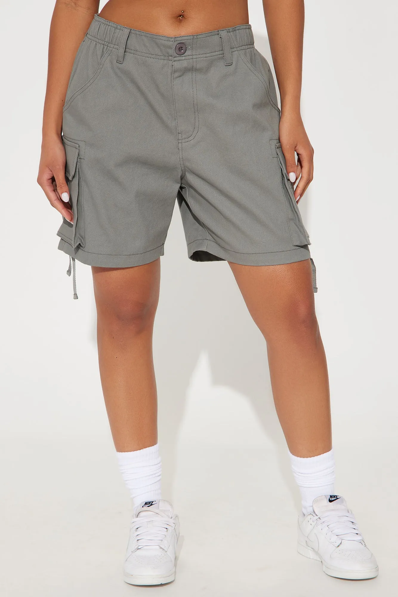 A Classic Favorite Bermuda Short - Grey