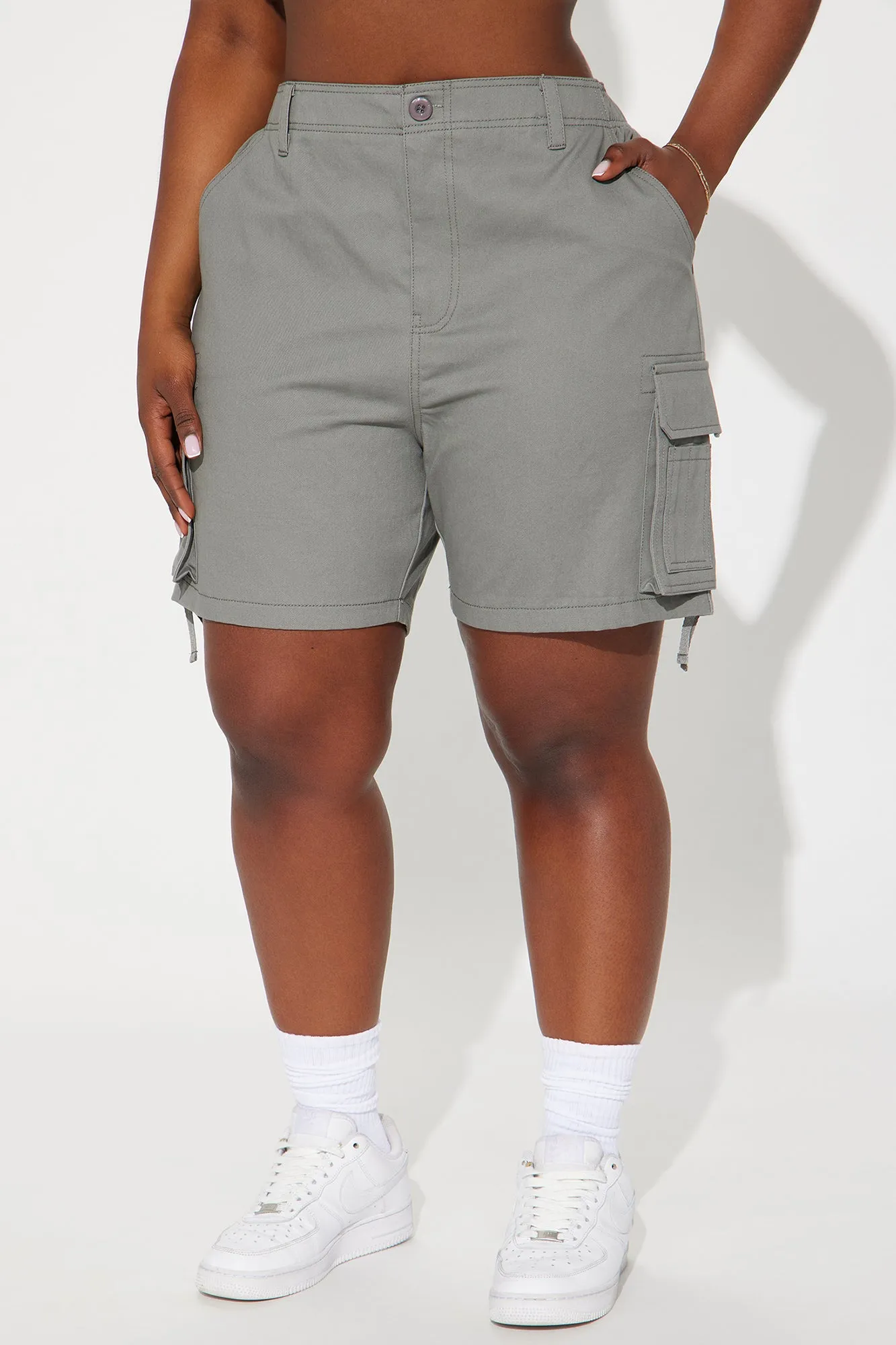 A Classic Favorite Bermuda Short - Grey