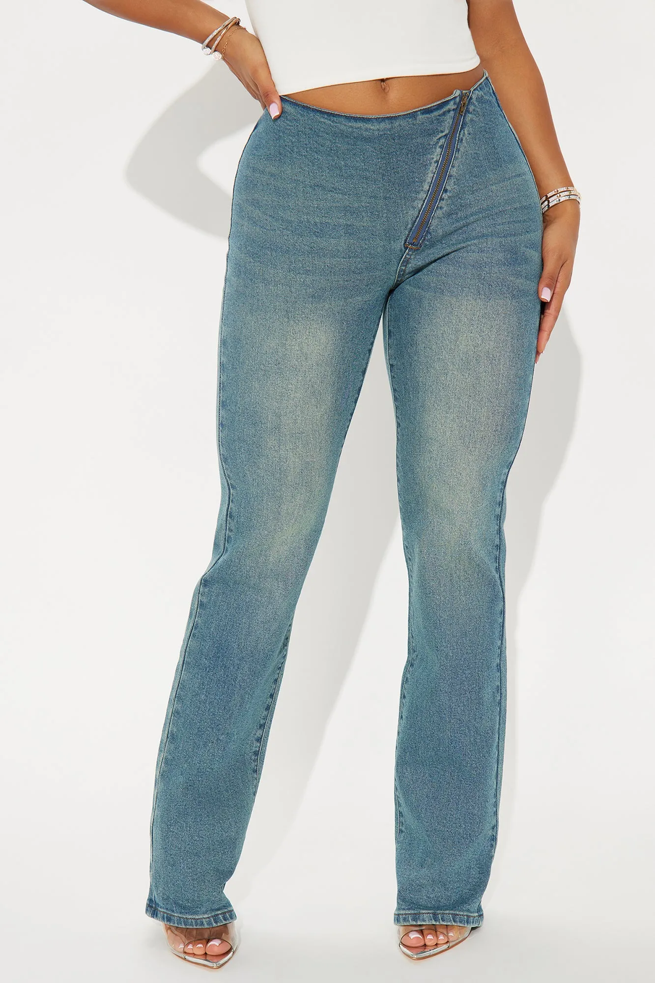 A Good Look Stretch Bootcut Jeans - Medium Wash