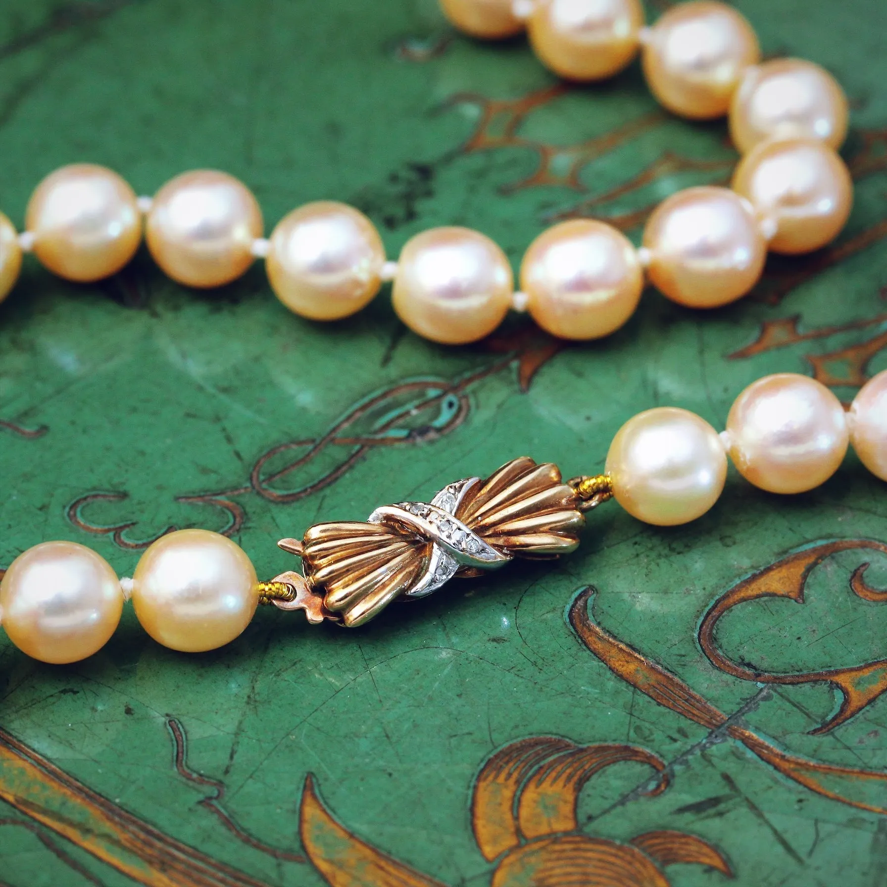 Creme de la Creme Vintage Cultured Pearl Necklace