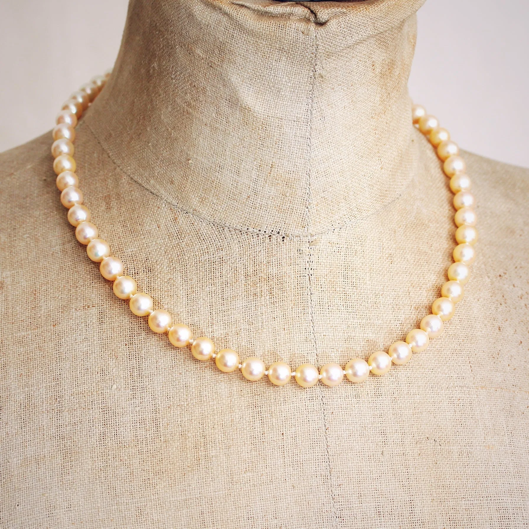 Creme de la Creme Vintage Cultured Pearl Necklace