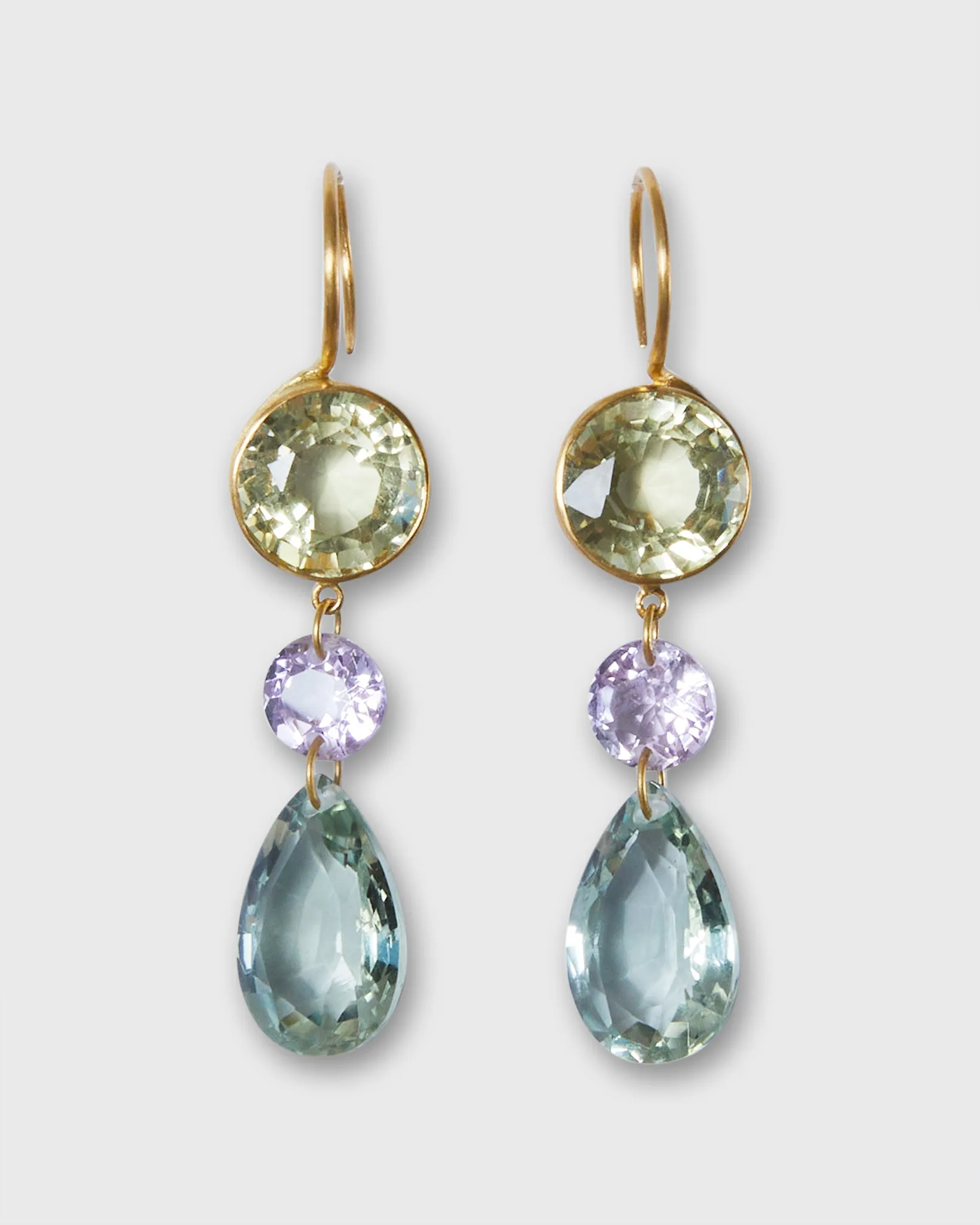 Elizabeth T. Earrings in Multicolored Pastel