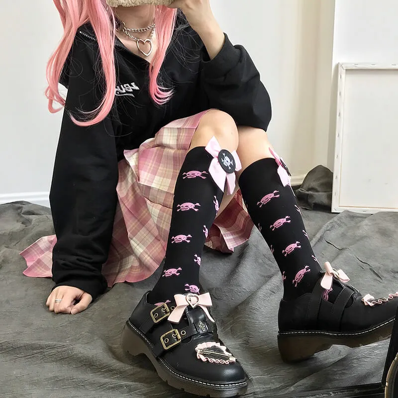 LOLITA BOW DARK SKULL KNEE JK SOCKS BY52205