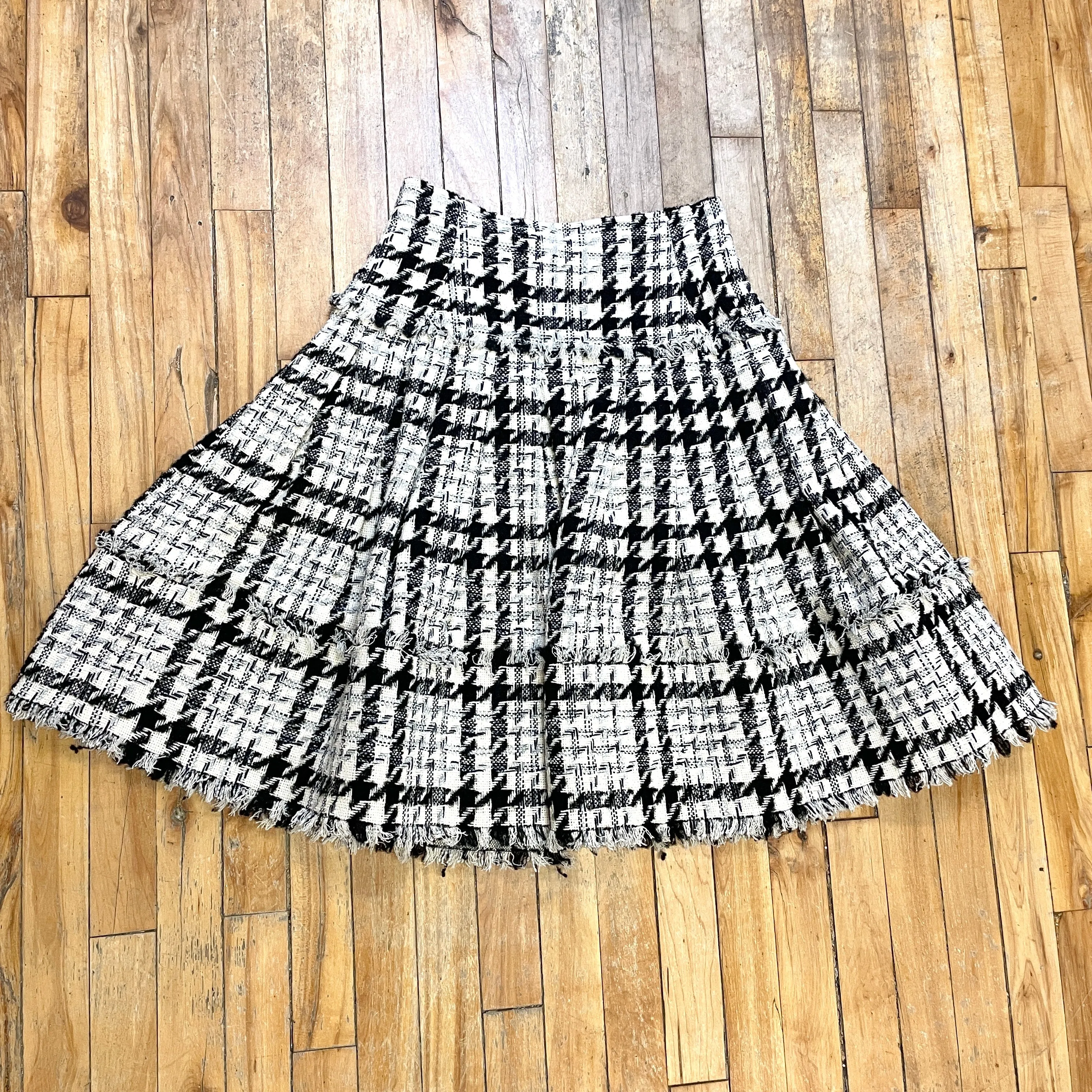 Oscar de la Renta Fall '08 Vintage Designer Tweed Skirt Made in Italy Size 27"